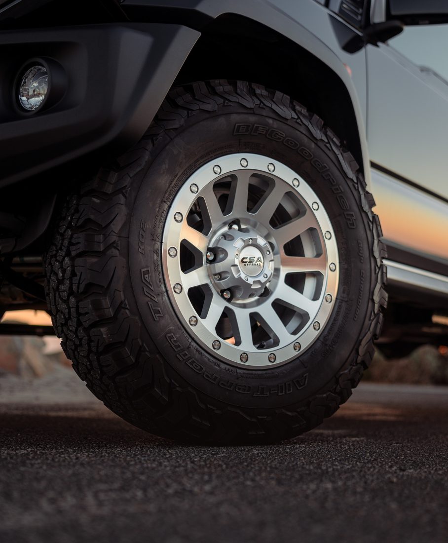 CSA-Ridgeline-full-machined-wheels-on-Suzuki-Jimny-XL